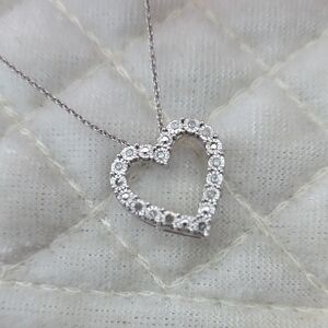 Macy's Diamond Bridge Heart Pendant 1/10 CTW Necklace on 925 Italy Chain NWT